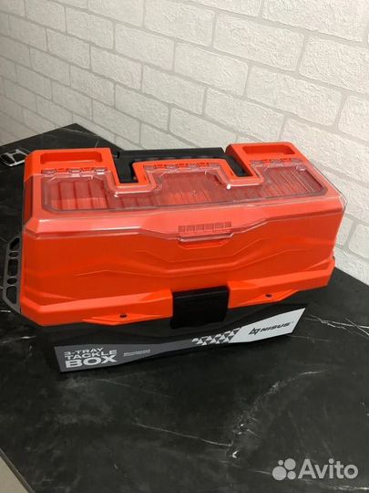 Ящик для рыболовных снастей трехсекционный