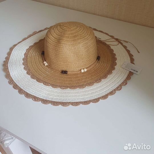 Шляпа широкополая новая соломенная