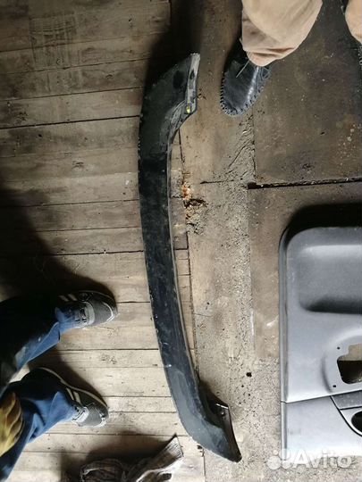 Спойлер тойота funcargo