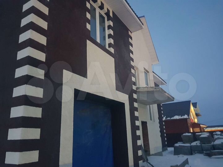 Дом 306 м² на участке 11 сот.