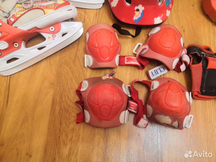 Ролики-коньки детские шлем и защита