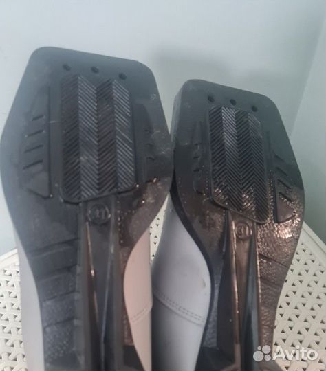 Продажа - детские лыжные ботинки Nordway на шнурка