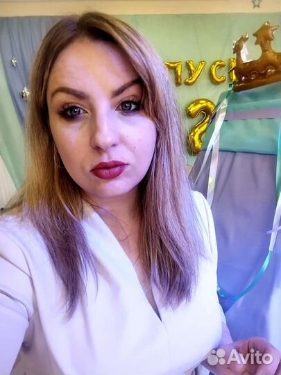 Профессиональная поющая ведущая