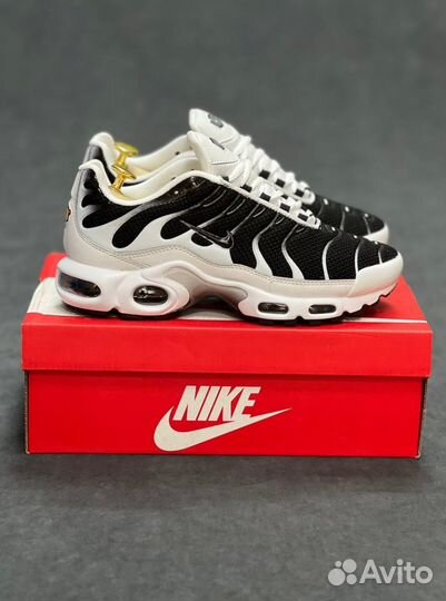 Кроссовки Nike