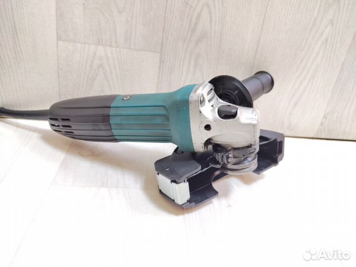 Ушм Makita GA5030 с кожухом (кд23)