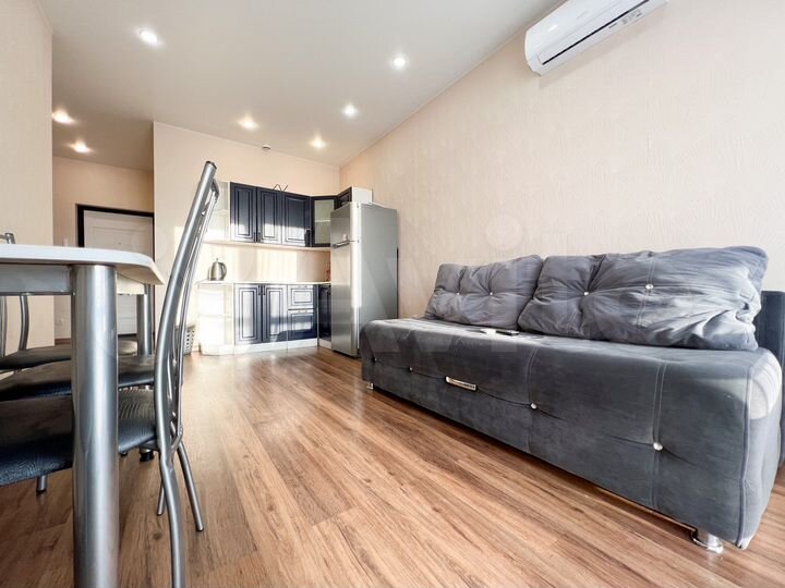 2-к. квартира, 42 м², 9/17 эт.