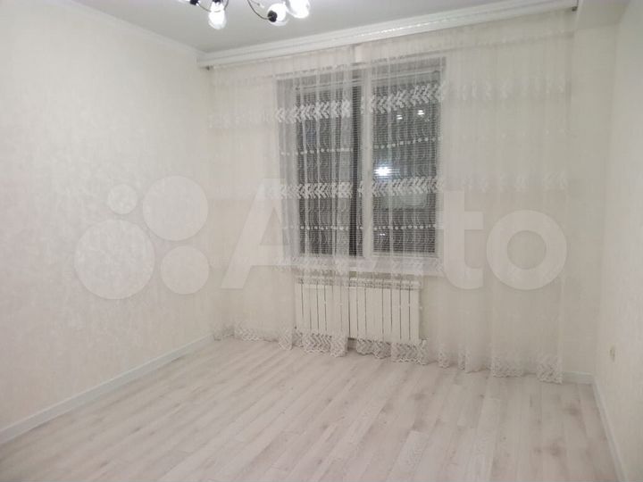 2-к. квартира, 64 м², 1/9 эт.