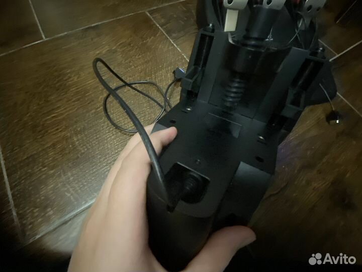 Руль Logitech g25 Racing wheel