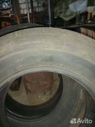 Nokian Tyres V 225/70 R16