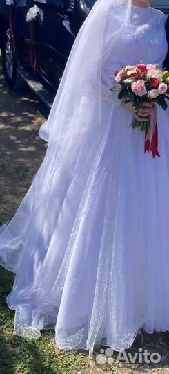 Свадебное платье