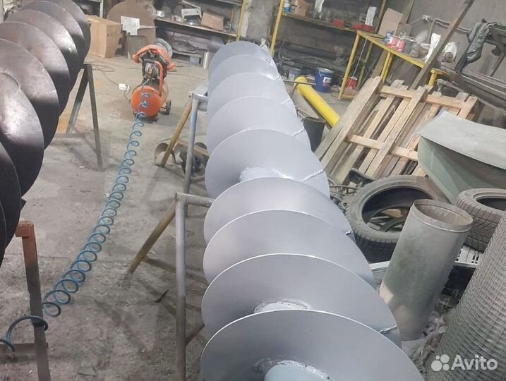 Винтовой конвейер для зерна / Шнек для зерна