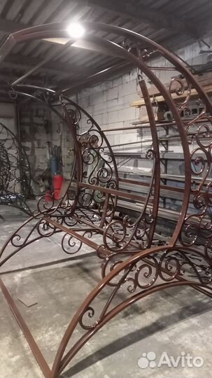 Садовые качели кованные