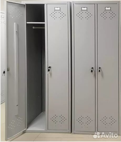 Шкаф металлический для одежды