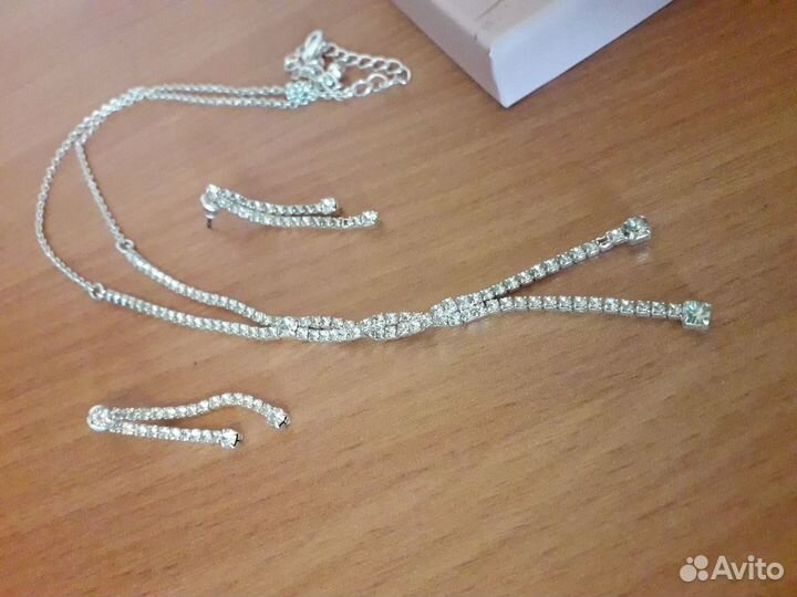 Набор - колье и серьги посеребрённые (Avon)
