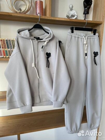 Спортивный костюм женский люкс