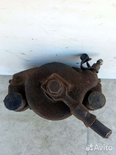 Суппорт тормозной передний правый Opel Astra G