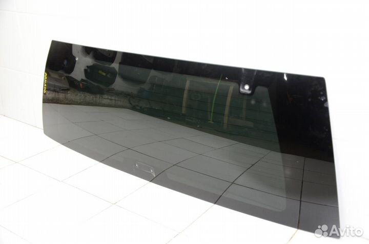 Стекло крышки багажника (с обогревом) Nissan