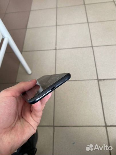 iPhone Xr, 128 ГБ