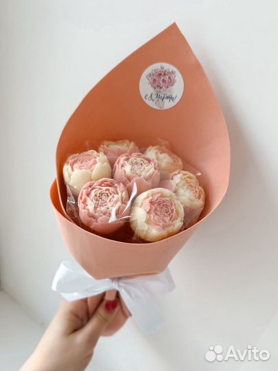 Шоколадный букет пионы