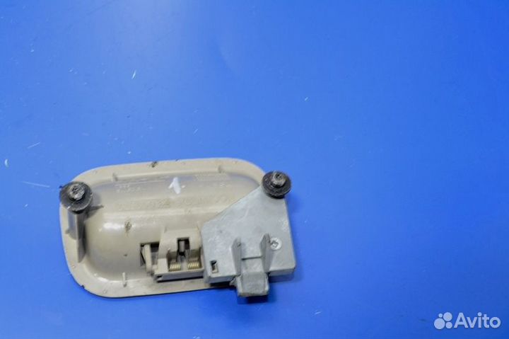 Замок бардачка салонного левого volvo FH (01.05)