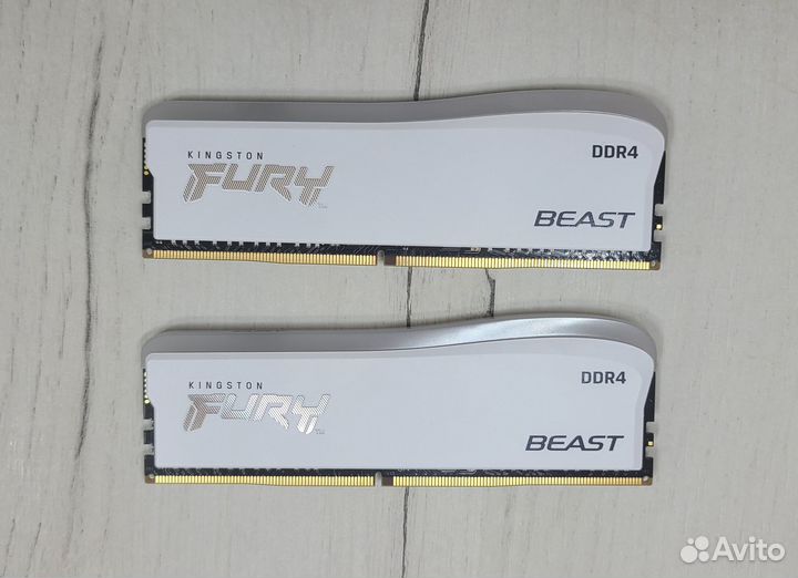 Оперативная память Kingston Fury Beast RGB SE 32GB