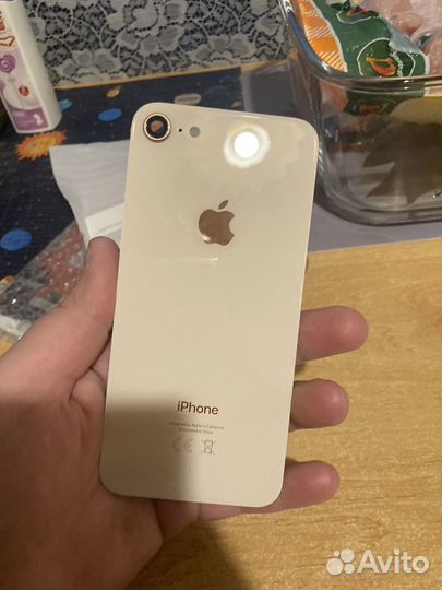 iPhone 8, 64 ГБ
