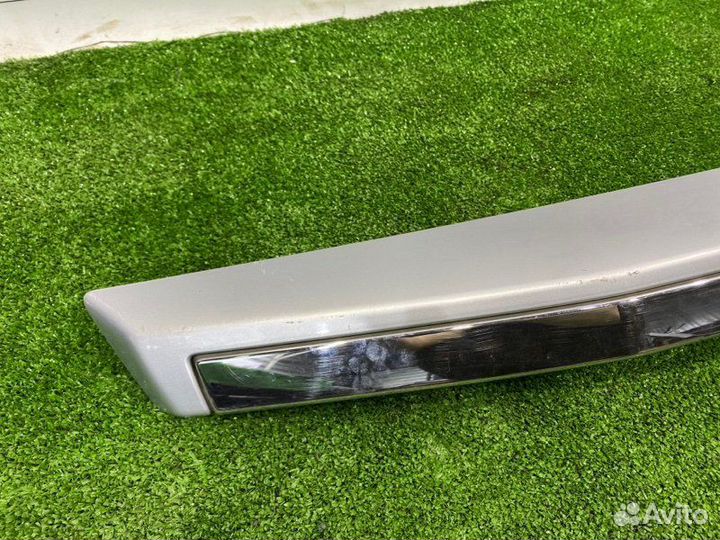 Накладка двери багажника Land Rover Freelander