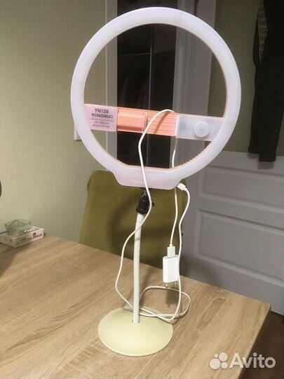 Кольцевая лампа Beauty