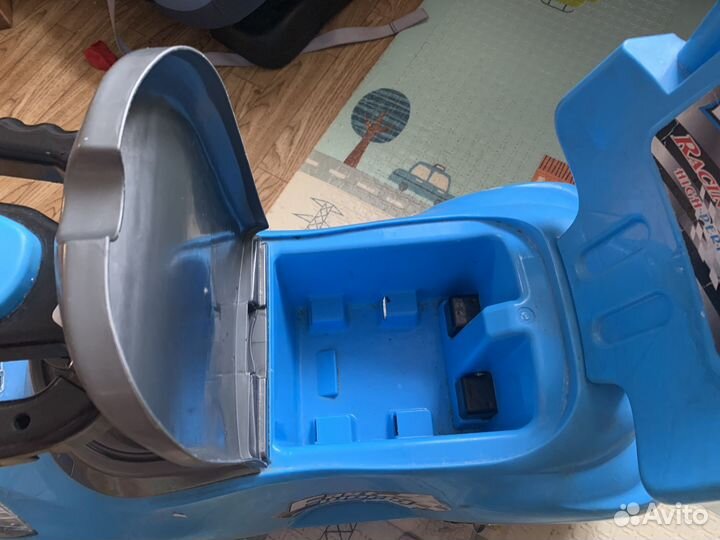 Машинка каталка толокар с ручкой