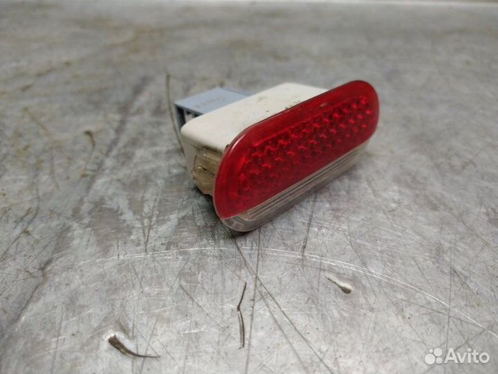 Плафон салонный Volkswagen Bora 1997-2005 седан