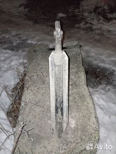 Трюковой самокат парковый