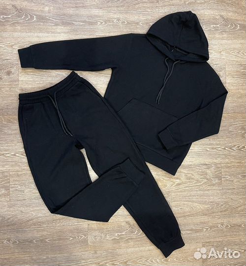 Спортивные костюмы женские новые 42-50