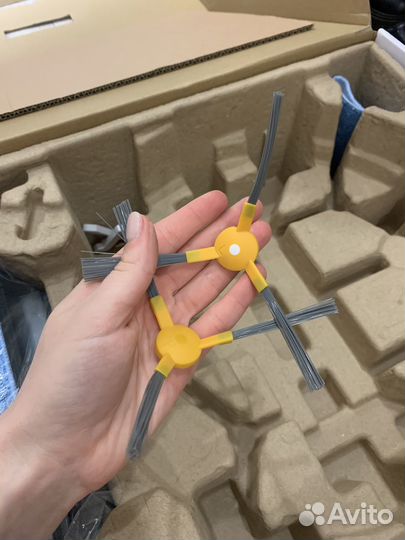 Робот пылесос мамибот