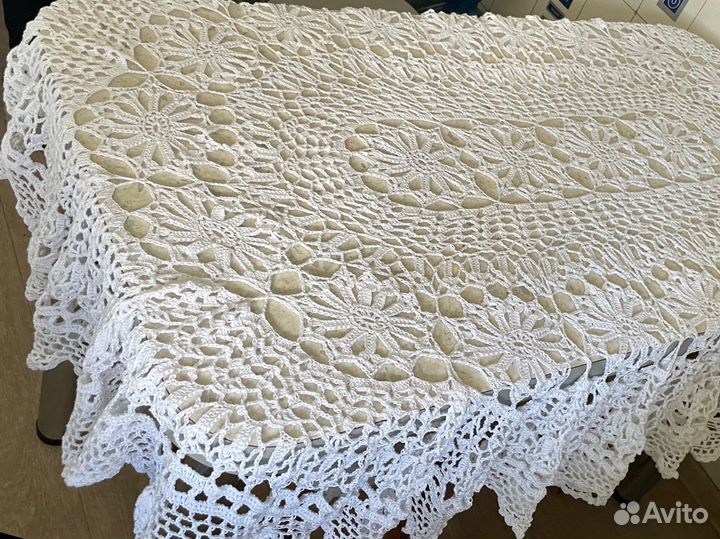 Скатерть вязанная крючком на стол