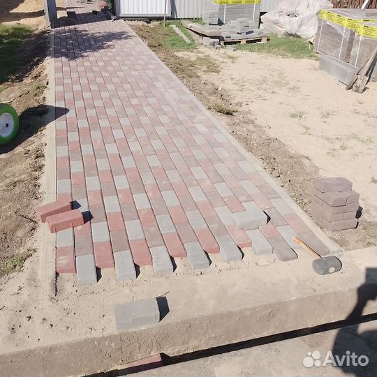 Укладка тротуарной плитки брусчатки