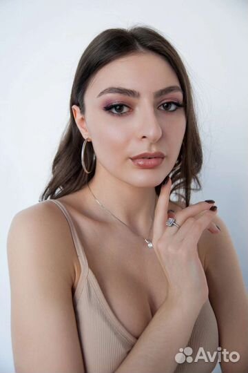 Визажист, мастер по прическам