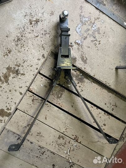 Фаркоп на UAZ Patriot