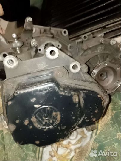 Каропка Фольксваген Поло 1.4