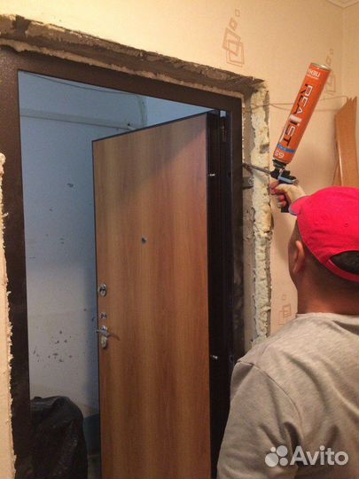 Установка входных дверей