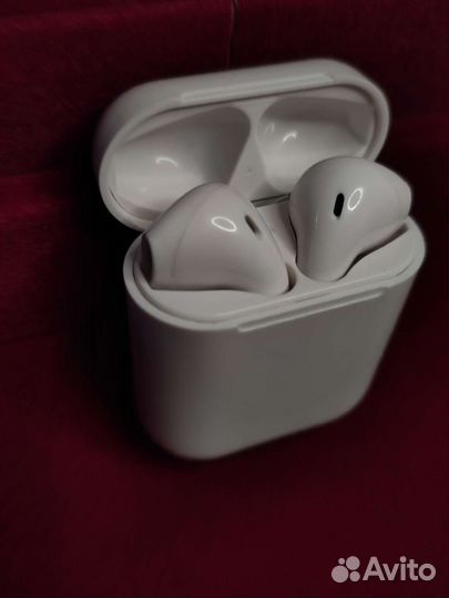 AirPods