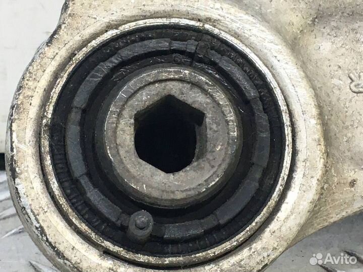 Б/У Стойка переднего стабилизатора правая#001