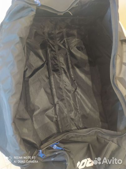 Хоккейный баул на колесах