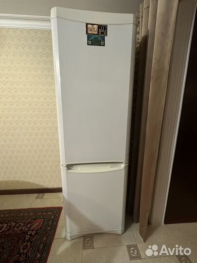 Холодильник б/у