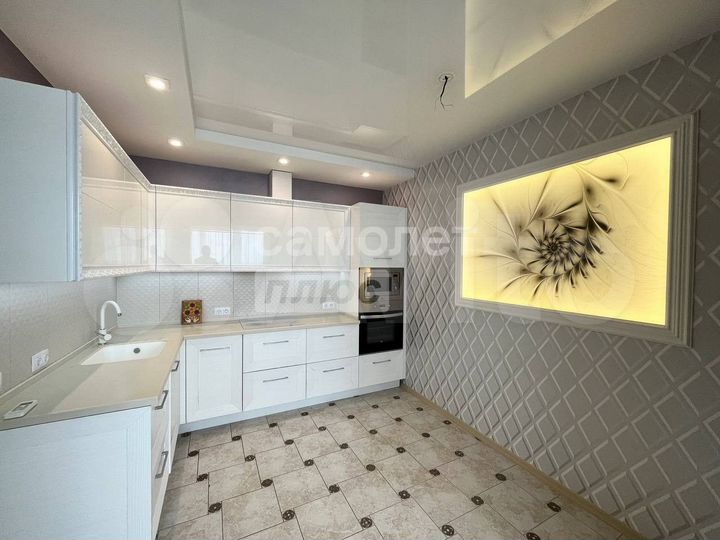 2-к. квартира, 71,4 м², 10/10 эт.