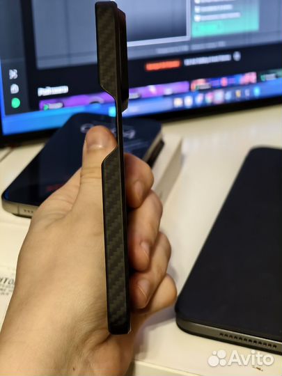 Чехол pitaka на iPhone 15 pro