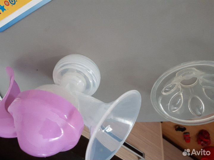 Молокоотсос avent ручной новый
