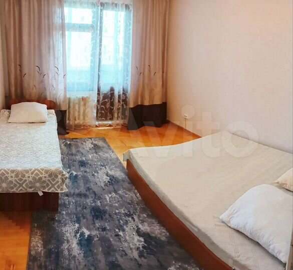 2-к. квартира, 54 м², 4/4 эт.