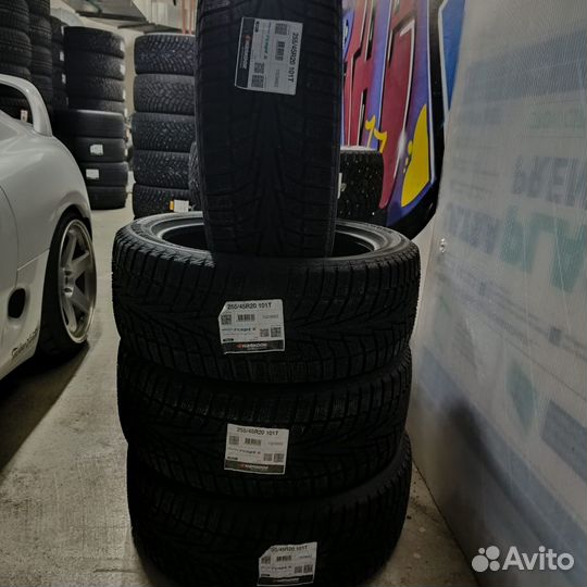 Hankook Winter I'Cept X RW10 255/45 R20 101T