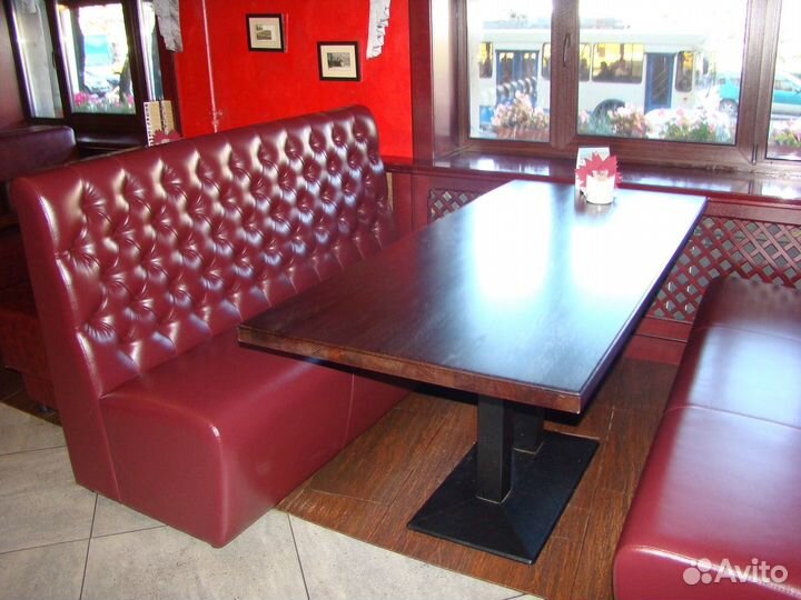 Стол: дубовая столешница, чугунное подстолье