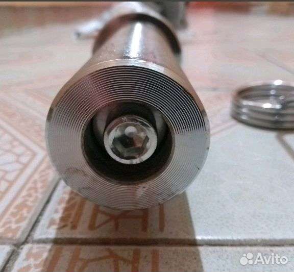 Гриф тренировочный диаметр 50 мм, 8 кг. с замками